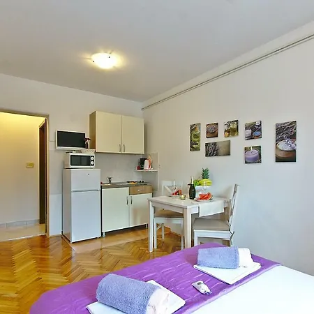 Vesna Apartman